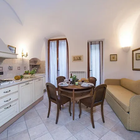 1 Dolceacqua